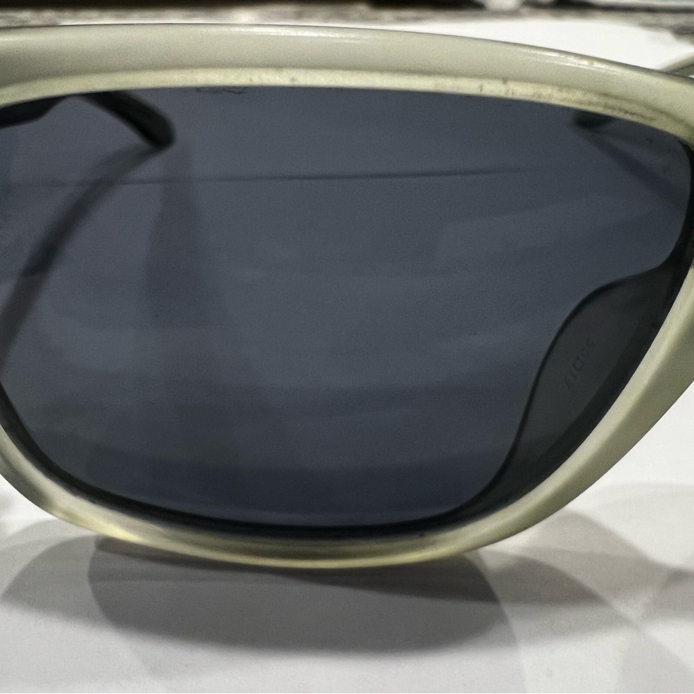 OO2048-05 Oakley Holbrook LX Green Sunglasses - Picture 5 of 5